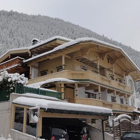 Ferienwohnungen Am Riedanger Mayrhofen Exterior foto